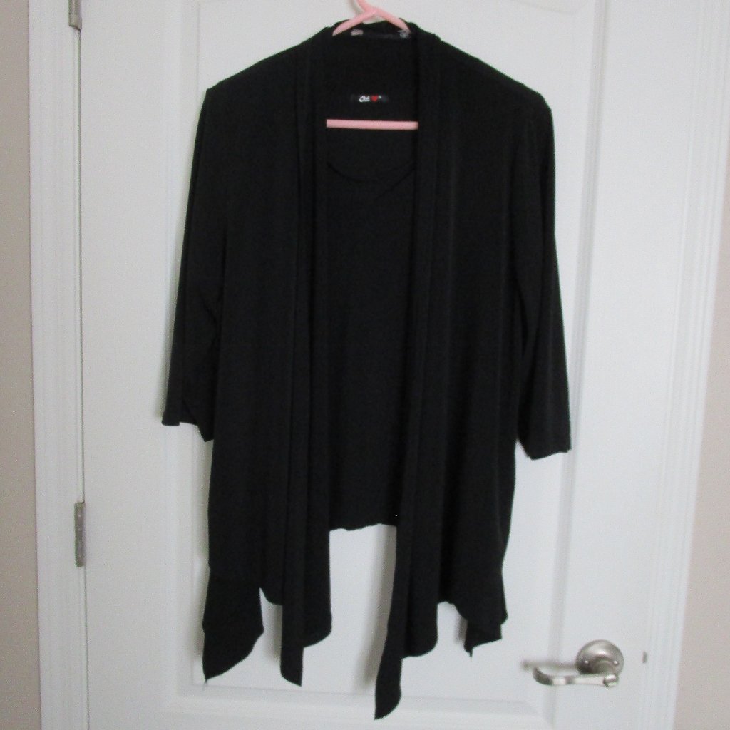 No Wrinkle Black Twin Set